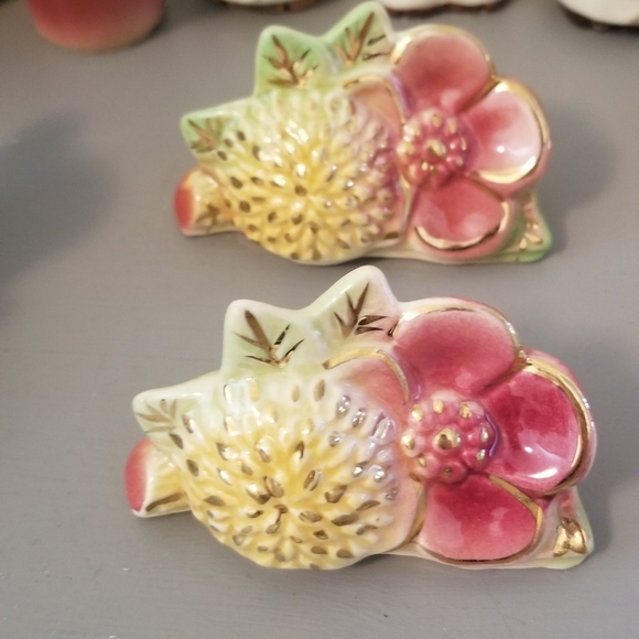 Vintage Shawnee Salt & Pepper Shakers Bundle - Picture 8 of 10